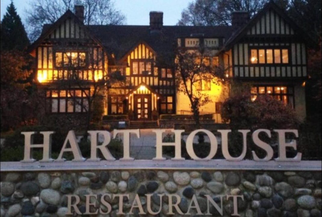 Hart House - Deer Lake